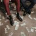 Featured image for: FOMO Investing: Why the Wealthy Ignore Trends